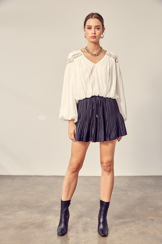 TAKE ME TO FALL PLEATED SKORT