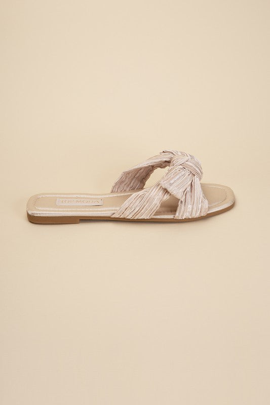 GEMMA Bow Flat Slides