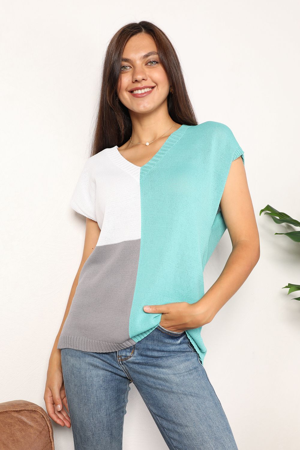 Marcie Color Block V-Neck Knit Top