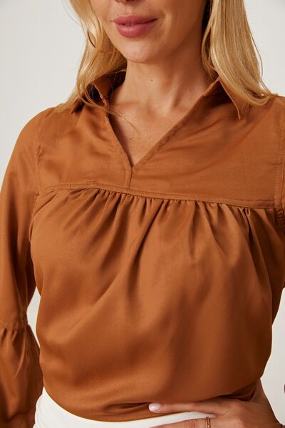 Preorder Balloon Sleeve Collared Neck Blouse